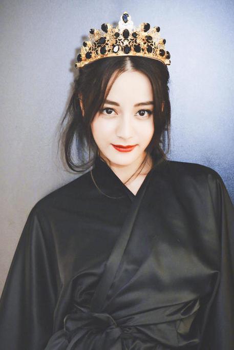 明星整发际线照片,揭秘整发际线术后的惊艳蜕变