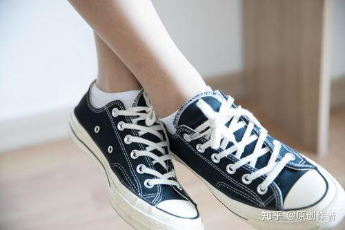 短靴子短丝袜吧,时尚搭配新潮流