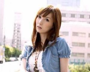 丝袜冬月枫,冬日里的时尚传奇