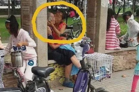 不雅视频  公园,道德沦丧还是另有隐情？