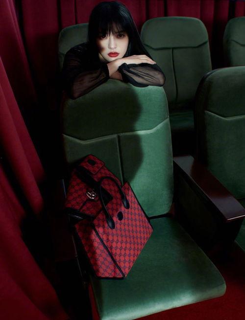 丝袜完全着衣先锋影片